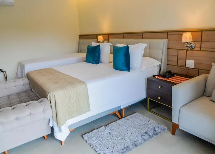 Pousada do Lago Penedo